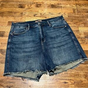 Judy Blue Tummy Control Frayed Denim Shorts Size 3XL